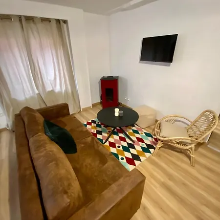 Charmant Gite Au Bord De La Sarthe - 6 Personnes Fille Exterior photo